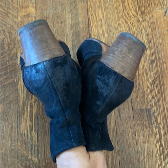 Isabel Marant black suede booties - 39 - Picture 2 of 6